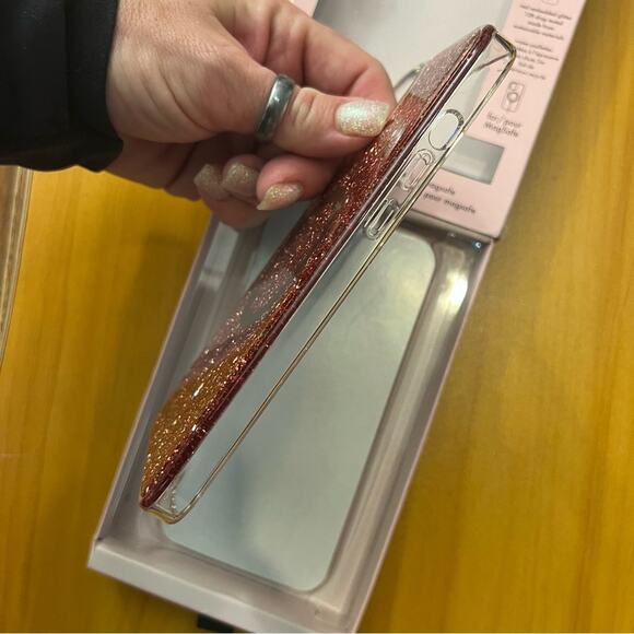 Kate Spade iPhone 6.7" (2022) Pink chunky glitter protective hardshell case - Picture 7 of 7